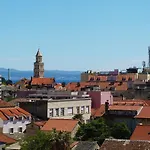 Vista Aurea *